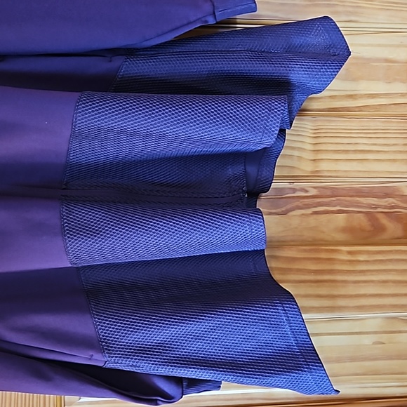 Puma Evo jacket.Cute flair bottom,beautiful,fall caranberry color. Worn twice - Picture 5 of 5